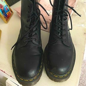 Rarely worn Dr. Martens size 9 in women’s